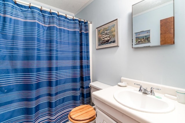 1582 S Waccamaw Dr Unit 60, Garden City Beach, SC 29576 - bathroom with a shower with curtain, a textured ceiling, crown molding, vanity, and toilet