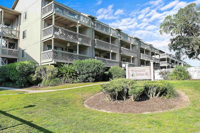 view of building exterior