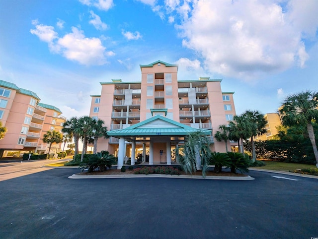 view of building exterior