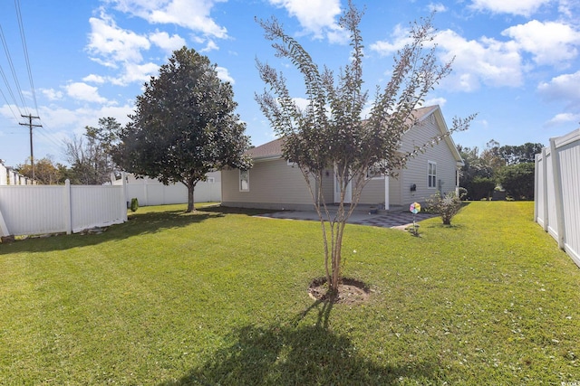 view of yard with a patio