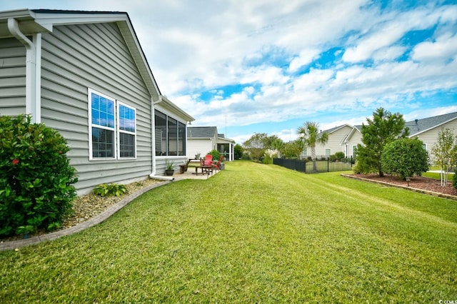 view of yard featuring a patio area