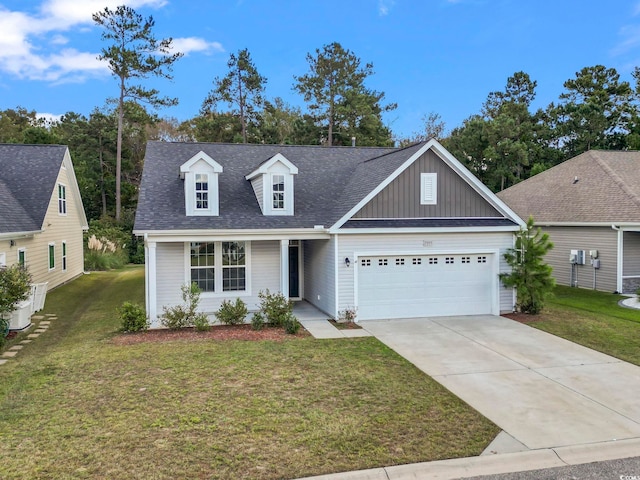 view of front of property with a front yard