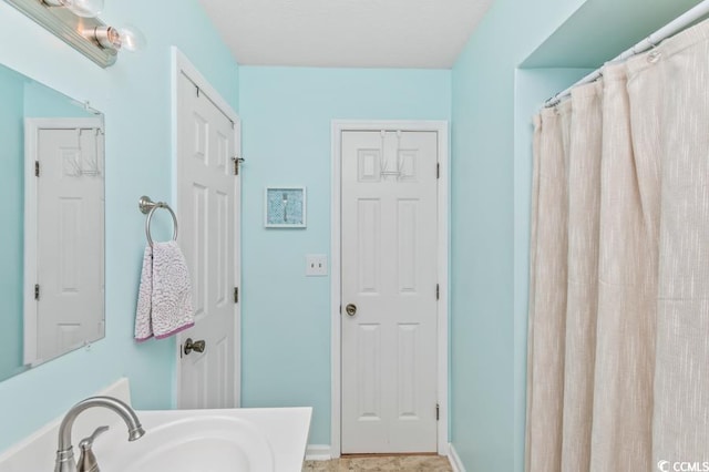 bathroom featuring sink