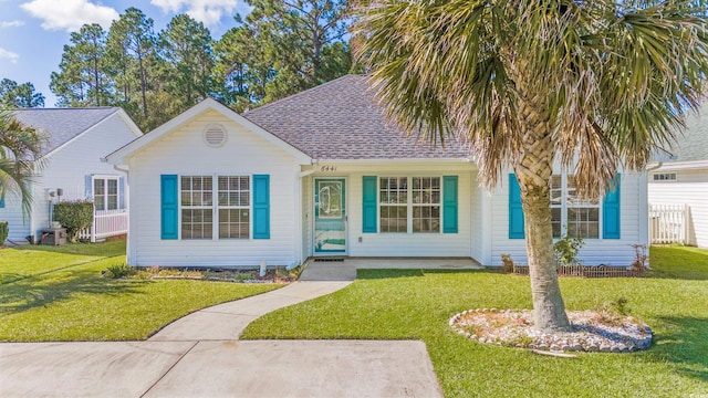 view of front of house with a front yard