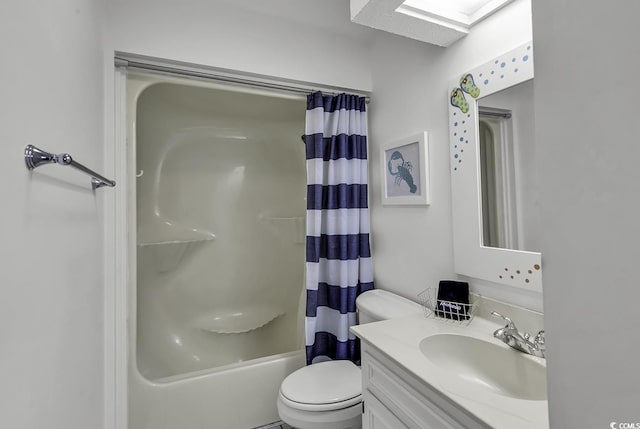 9621 Shore Dr Unit G219, Myrtle Beach, SC 29572 - full bath with vanity and shower / tub combo