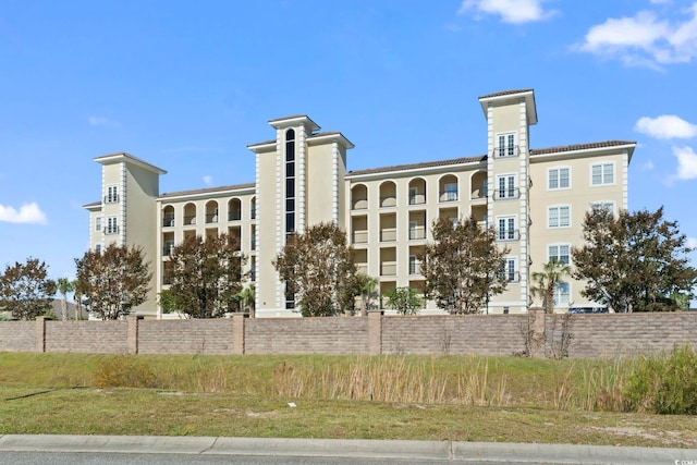 view of building exterior