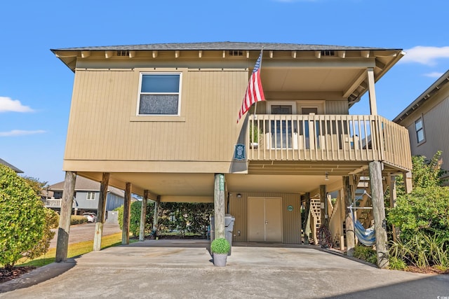 view of front of house with a carport