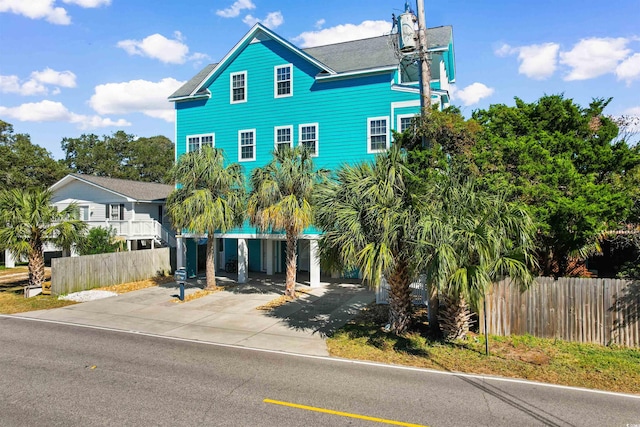 view of front facade featuring a carport