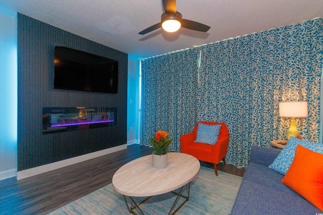 5300 N Ocean Blvd Unit 1405, Myrtle Beach, SC 29577 - living room featuring wallpapered walls, wood finished floors, and baseboards