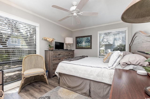 118 Salt Marsh Cir Unit 25-I, Pawleys Island, SC 29585 - bedroom with crown molding, wood finished floors, and a ceiling fan