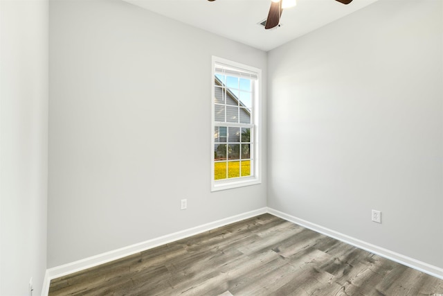 unfurnished room featuring wood-type flooring and ceiling fan