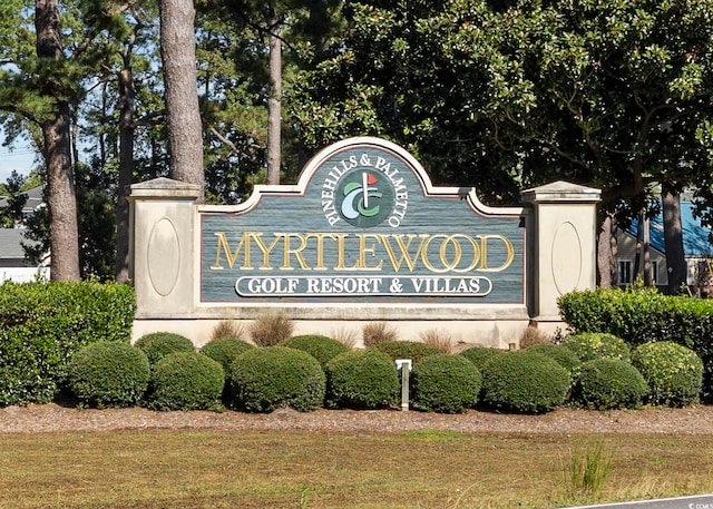 view of community / neighborhood sign