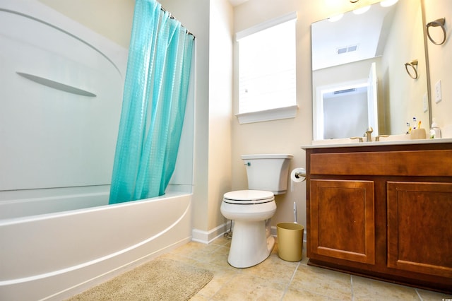 full bathroom featuring toilet, shower / tub combo with curtain, and vanity