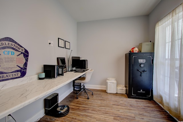 office with hardwood / wood-style floors