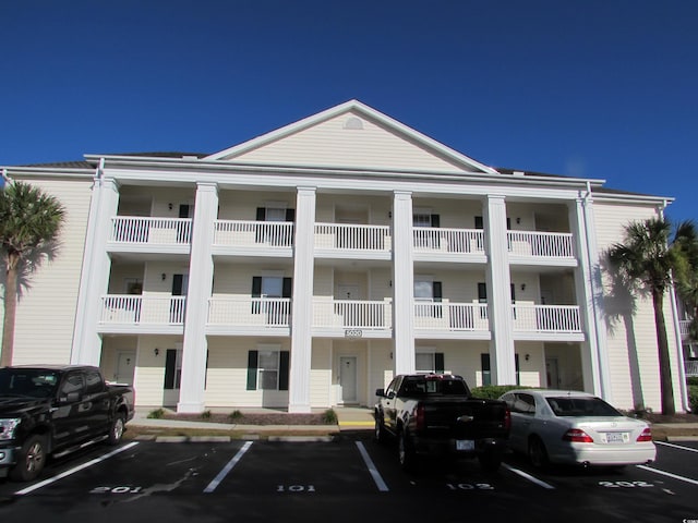 view of building exterior