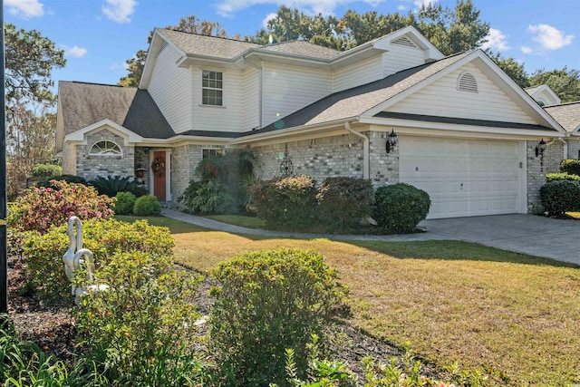 view of front of house featuring a garage, roof with shingles, driveway, and a front lawn