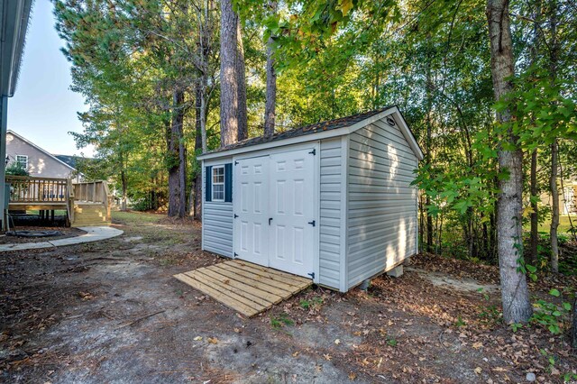 view of outbuilding