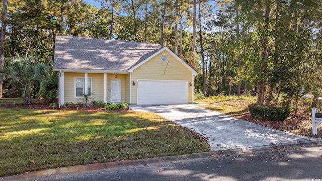 view of front facade featuring a garage and a front yard