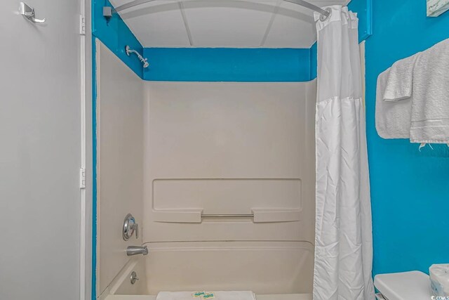 1207 S Ocean Blvd Unit 51408, Myrtle Beach, SC 29577 - full bath with shower / bath combo with shower curtain and toilet