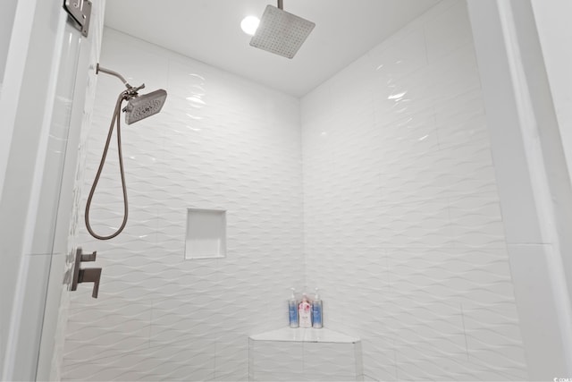 116 Ocean Sands Ct, Myrtle Beach, SC 29579 - details featuring tiled shower