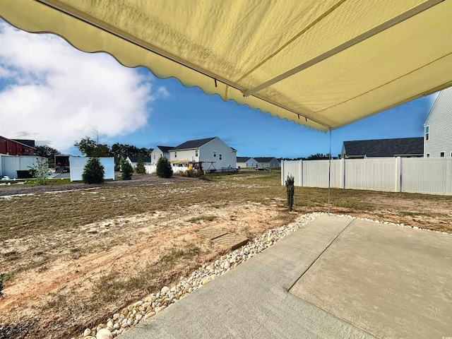 view of yard featuring a patio