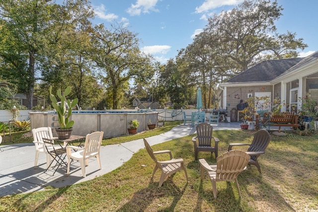 view of yard with a patio area