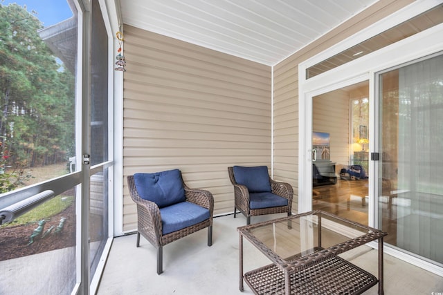 view of sunroom / solarium