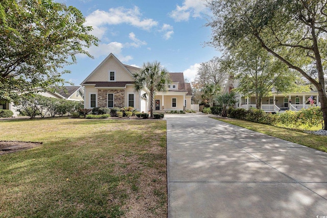 view of front of home with a front lawn