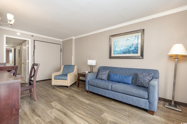 living room featuring wood-type flooring and crown molding