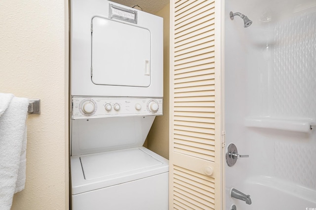 5308 N Ocean Blvd Unit 1014, Myrtle Beach, SC 29577 - laundry room with stacked washer / dryer