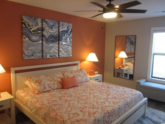 bedroom featuring ceiling fan