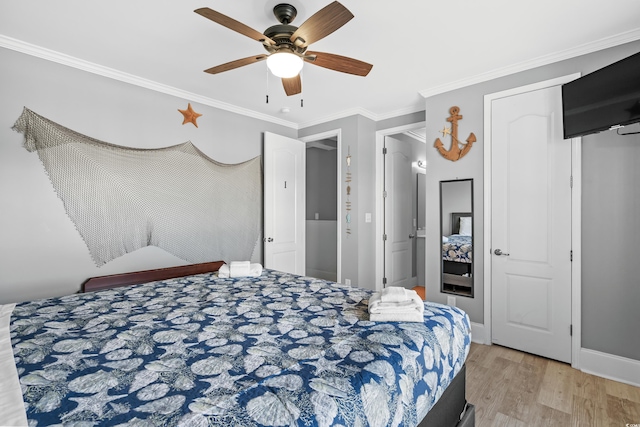 bedroom with light wood finished floors, baseboards, a ceiling fan, and crown molding