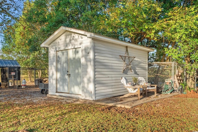 view of outbuilding