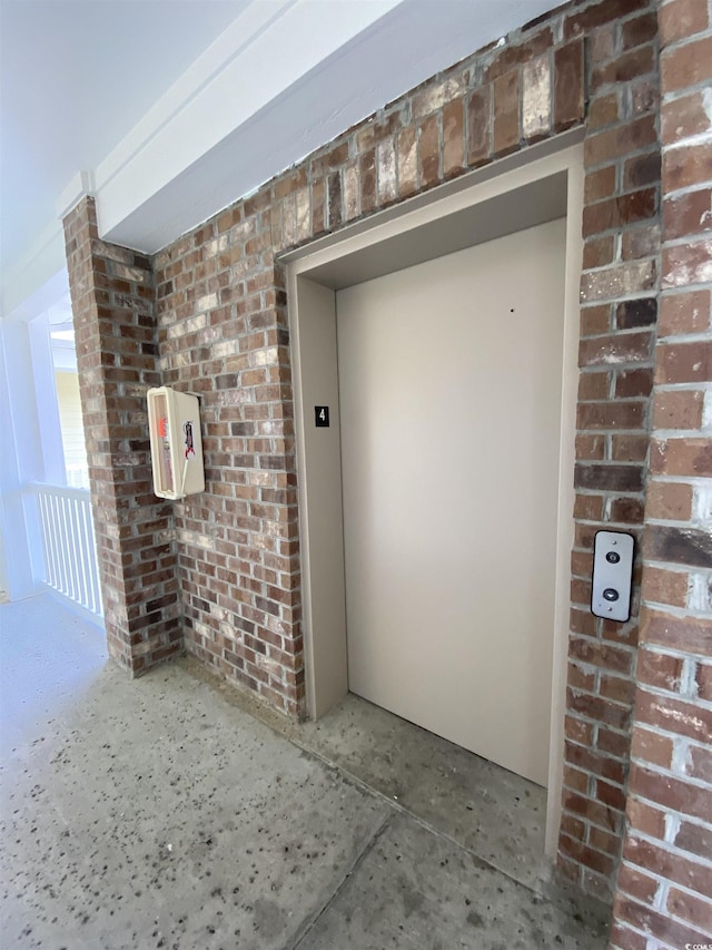 entrance to property with elevator