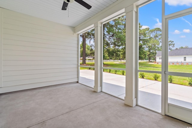 805 Comanders Island Rd, Georgetown, SC 29440 - unfurnished sunroom featuring a ceiling fan