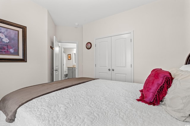 bedroom featuring a closet