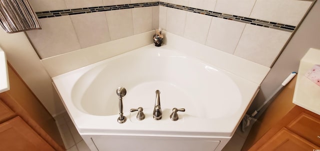 room details featuring a bathing tub