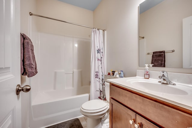 full bathroom featuring vanity, toilet, and shower / bath combo with shower curtain