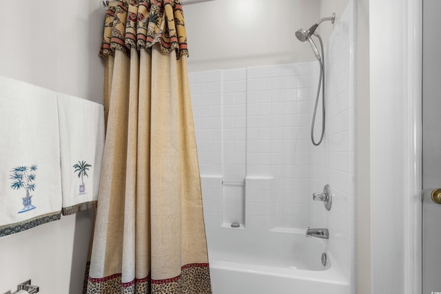 bathroom featuring shower / bath combo