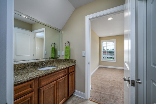 empty room featuring carpet flooring, plenty of natural light, and ceiling fan