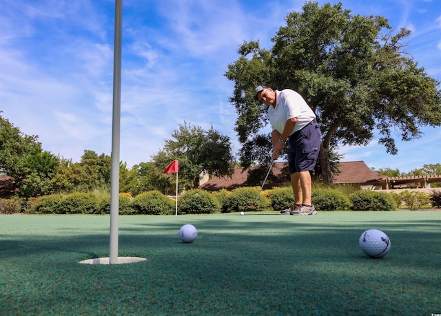 100 Ocean Creek Dr Unit L5, Myrtle Beach, SC 29572 - view of property's community featuring a putting green