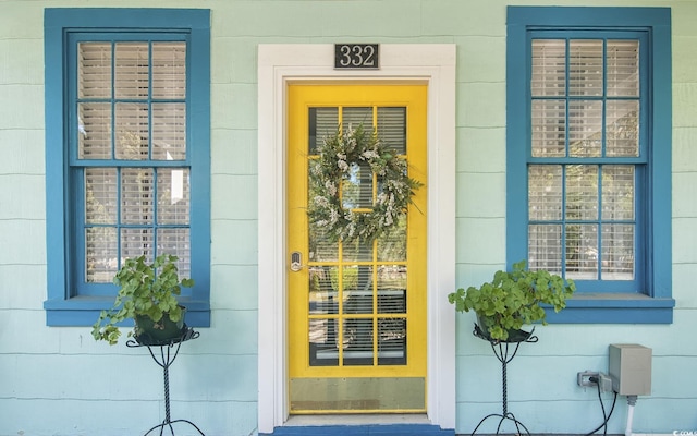 view of entrance to property