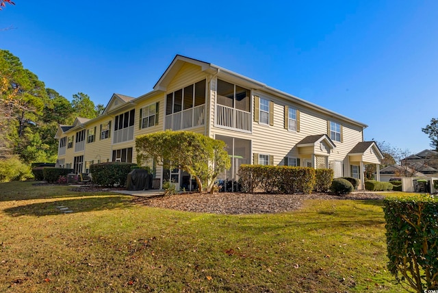 exterior space featuring a yard