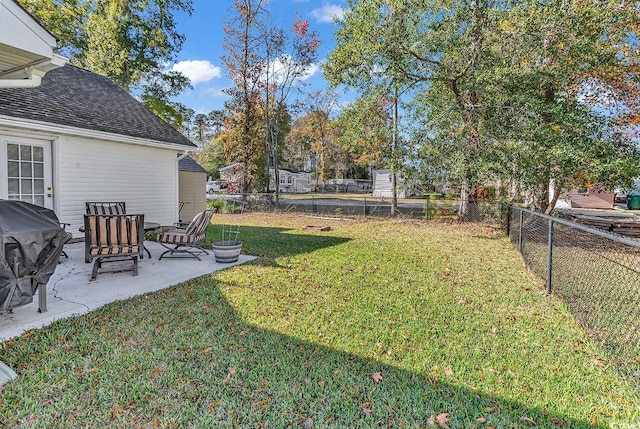 view of yard with a patio