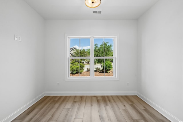 empty room featuring light hardwood / wood-style flooring