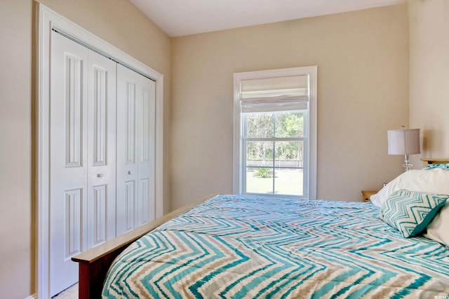 bedroom with a closet