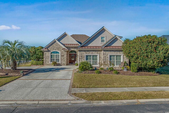 view of front of house with a front lawn