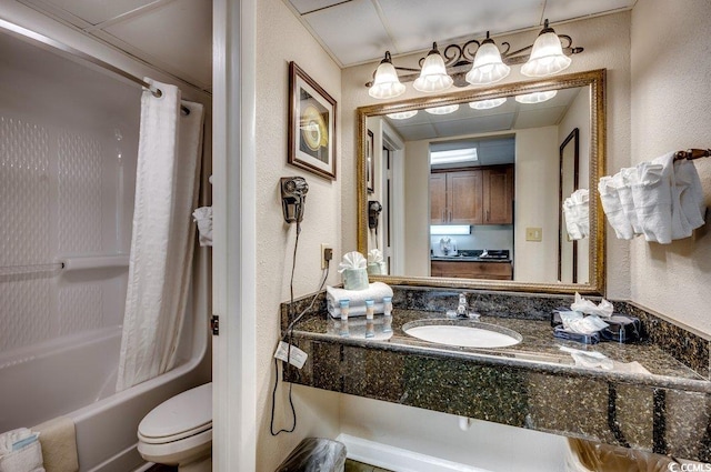 full bathroom featuring vanity, toilet, and shower / bath combo with shower curtain