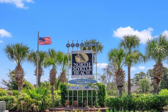 view of community / neighborhood sign