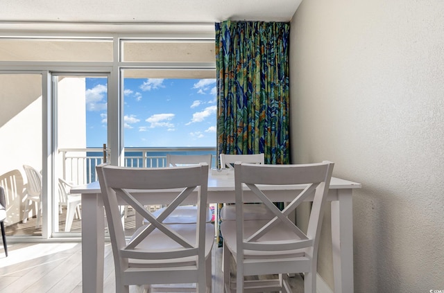 2701 S Ocean Blvd Unit 1808, North Myrtle Beach, SC 29582 - dining area with a textured wall
